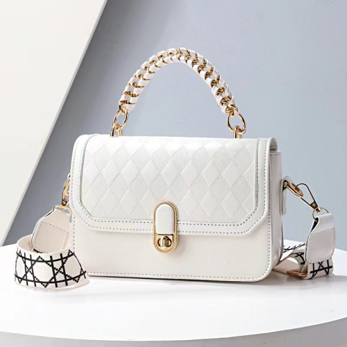 Blush Luxe Quilted Chain Handle Handbag