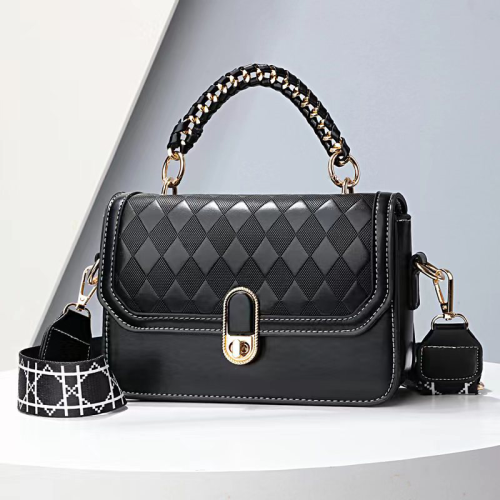 Blush Luxe Quilted Chain Handle Handbag