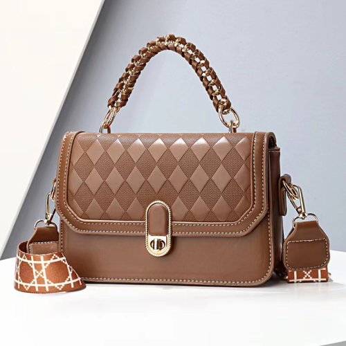 Blush Luxe Quilted Chain Handle Handbag